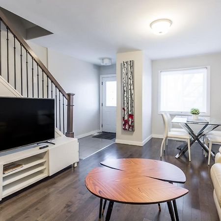 Spacious 3 Bdrm Home Near Downtown Ottawa Exterior foto