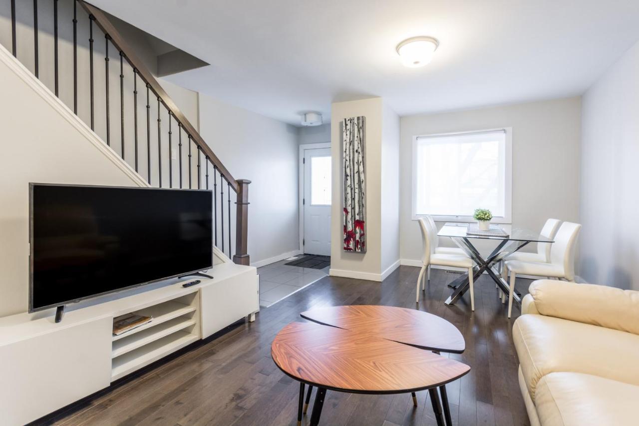 Spacious 3 Bdrm Home Near Downtown Ottawa Exterior foto
