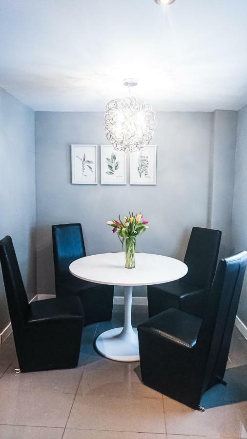 Spacious 3 Bdrm Home Near Downtown Ottawa Exterior foto